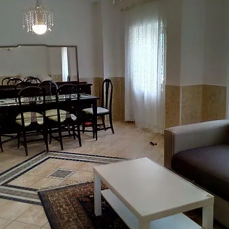 A Casa Di Enrico أفيتسانو