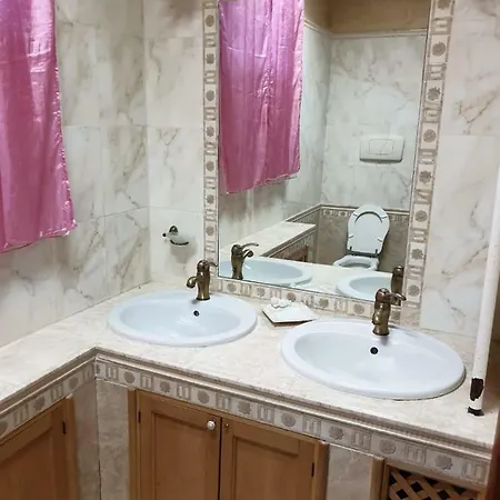 شقة A Casa Di Enrico